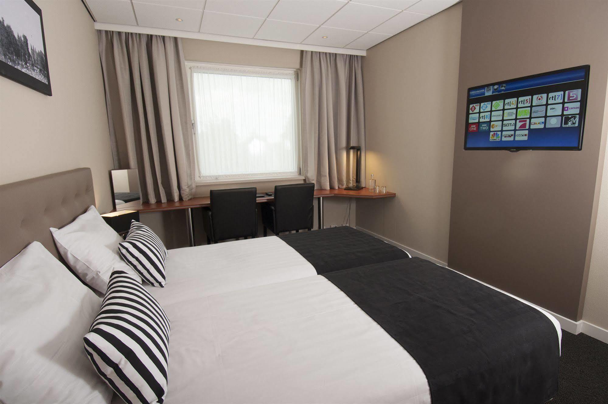 Hotel De Zoete Inval Haarlemmerliede Eksteriør bilde